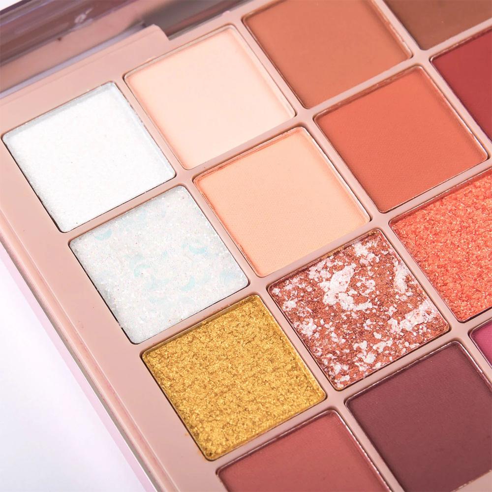 Nuevo Eyeshadow Palette Fall in Love 16 Colors