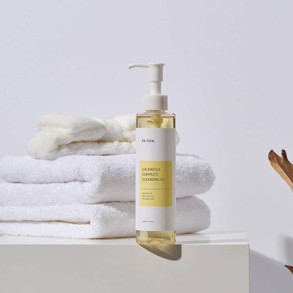 iunik Calendula Complete Cleansing Deep Oil Botanical - 200 ml