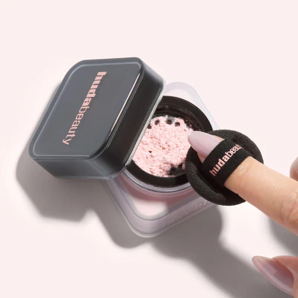 Huda Beauty EASY BAKE Powder  - Cherry Blossom cake 6 gm