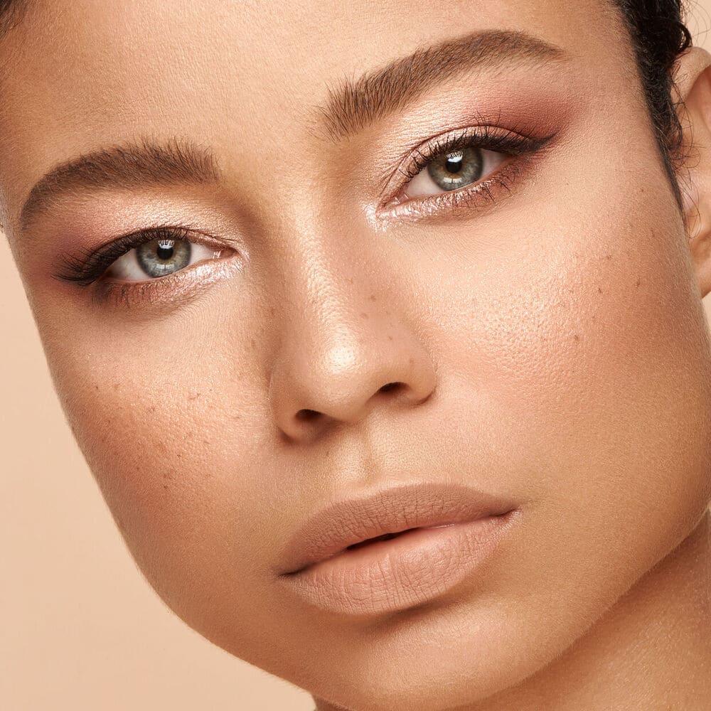 Huda Beauty Light Nude Obsessions Eyeshadow Palette