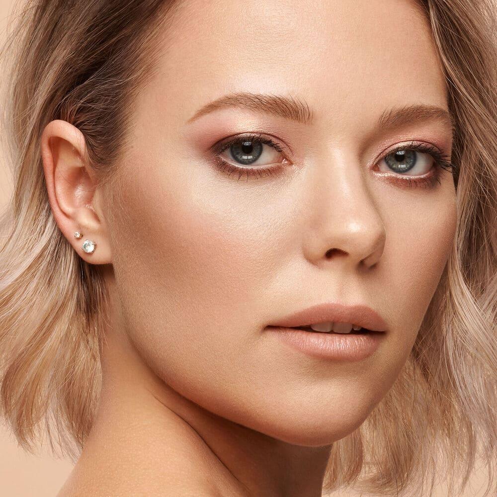 Huda Beauty Light Nude Obsessions Eyeshadow Palette