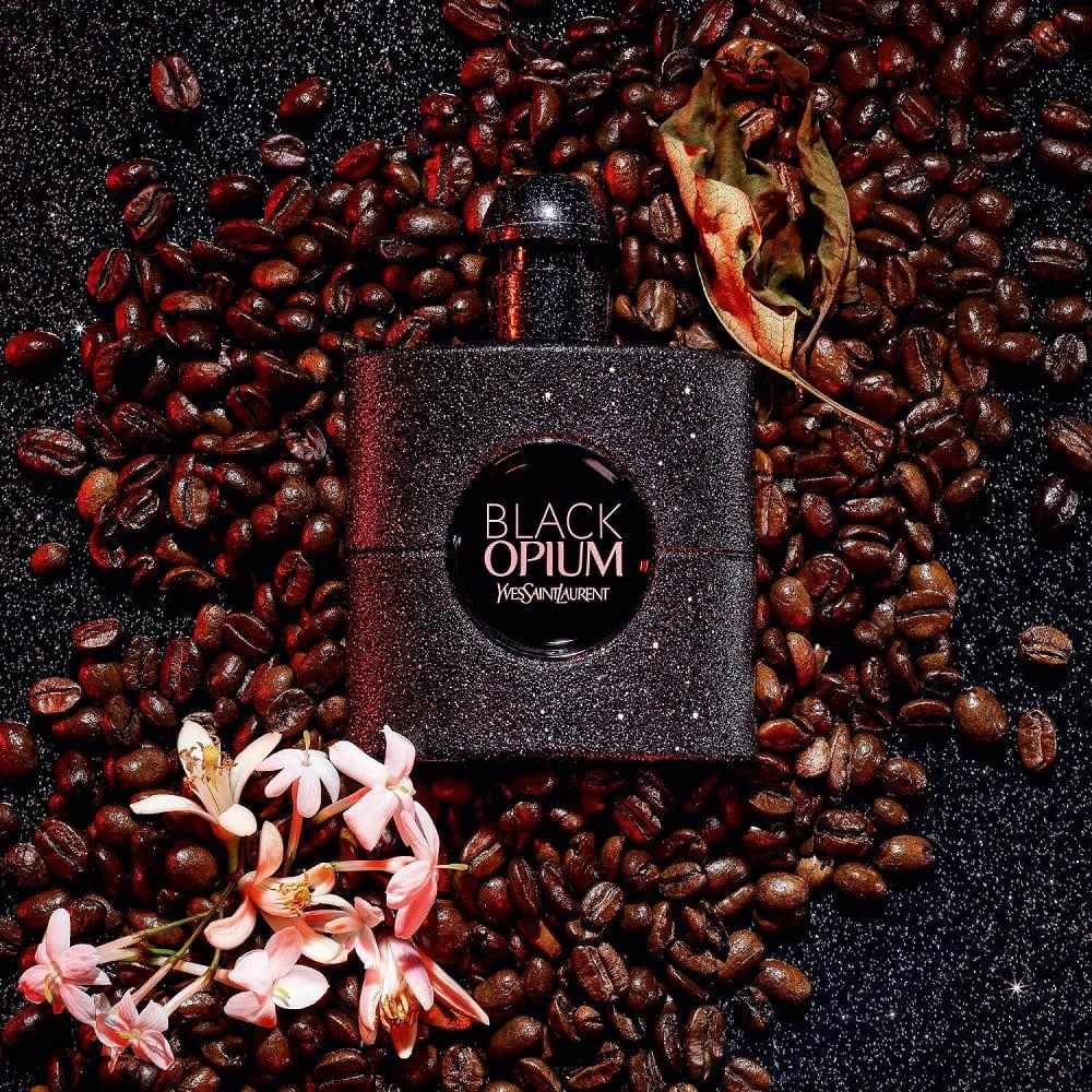 عطر ايف سان لوران بلاك اوبيوم اكستريم للنساء - او دي بارفيوم 90 مل